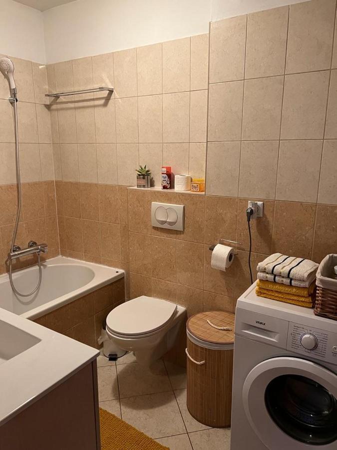 Apartman West - Private Parking Place Zagreb Exterior foto